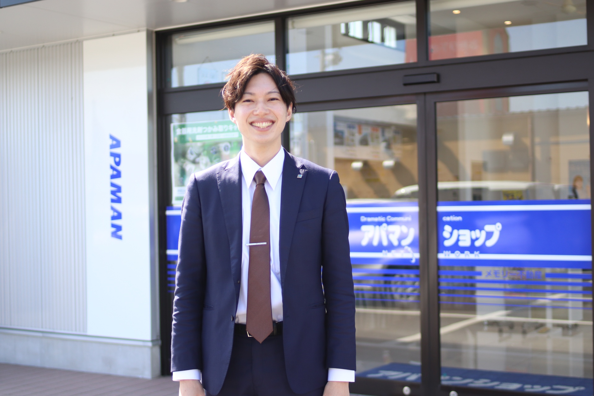 数ある不動産会社から、来てくださったお客様に期待を超える価値を提供。賃貸物件のご案内をする仕事