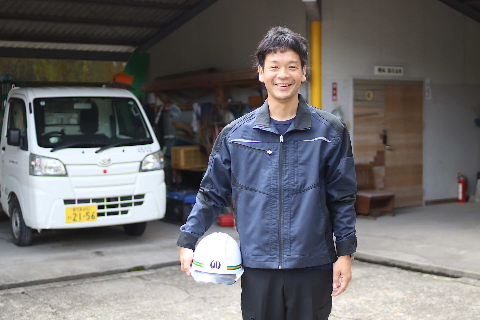 日本の伝統的な建築スタイル“木造建築“の職人。好きを仕事にして活躍できる環境を整えています