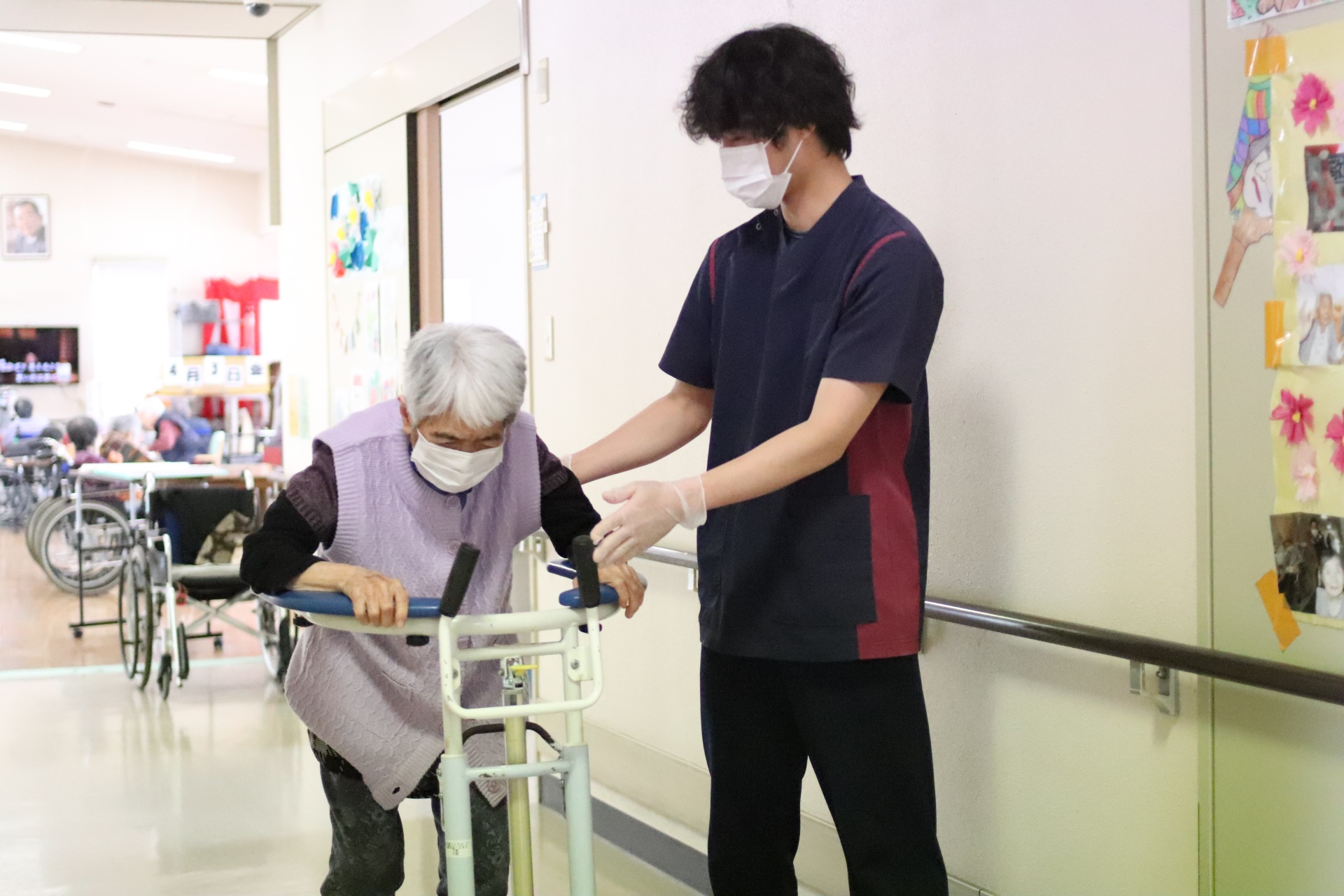 多職種と協力し、地域に根ざしたケアを提供します