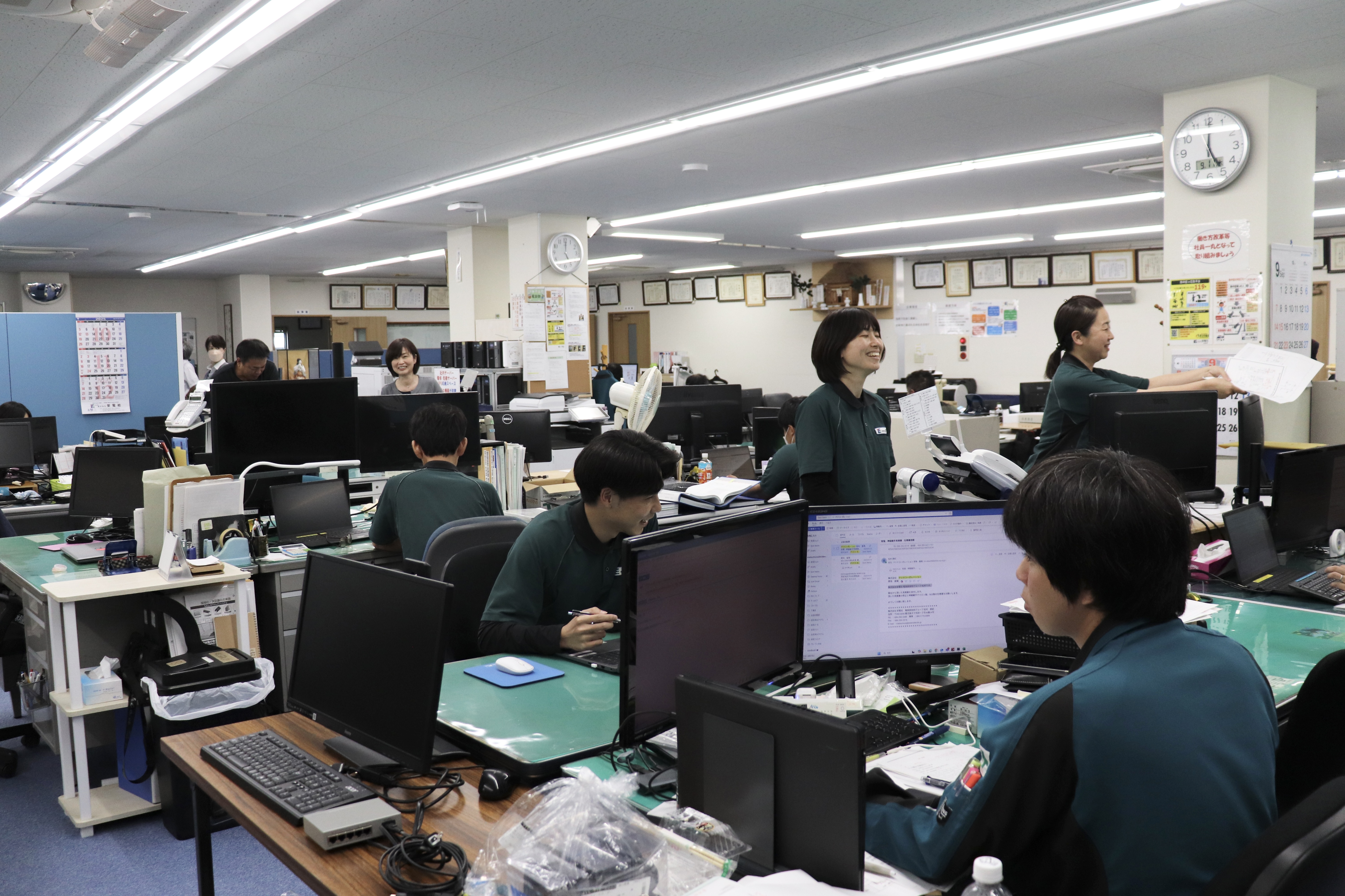 メイン業務はプログラミングです