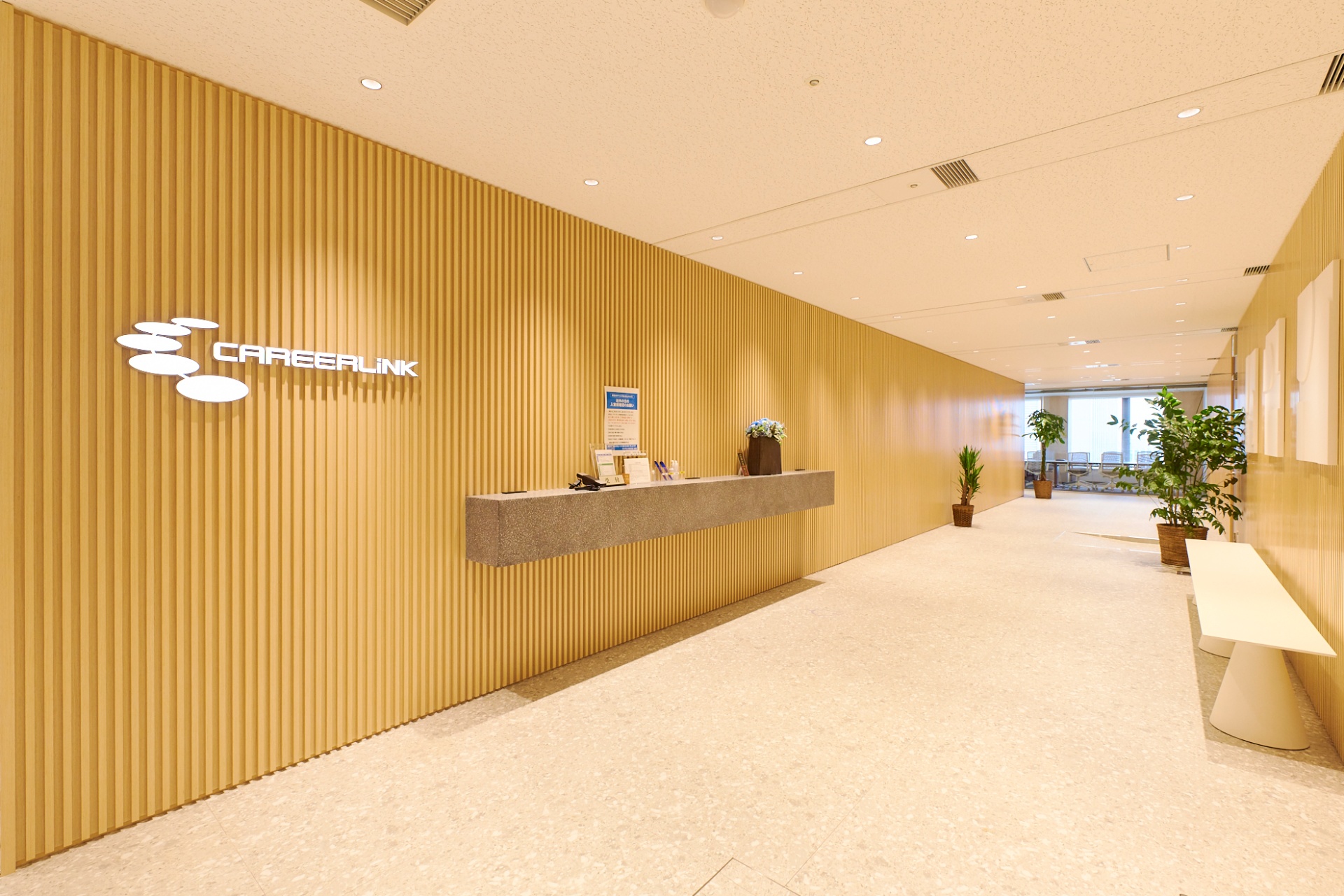 未経験から成長できる手厚い研修と具体的な業務内容