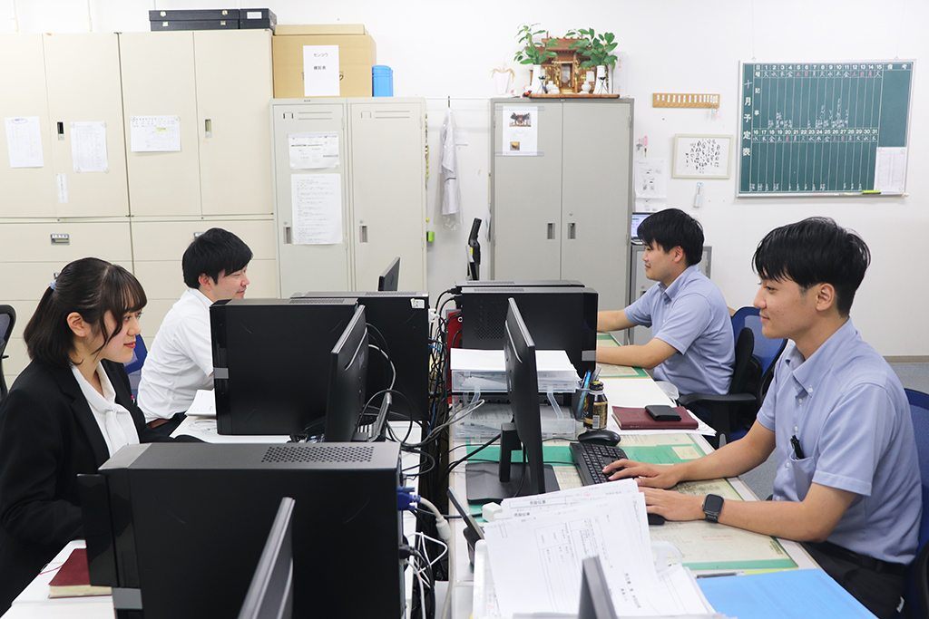 毎日15件程度のお客様を訪問します