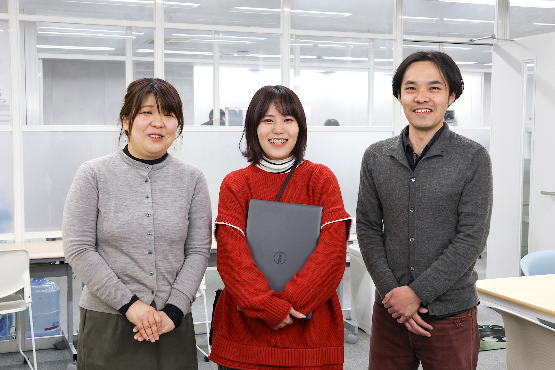 開発・運用・企画に携われるポジションです