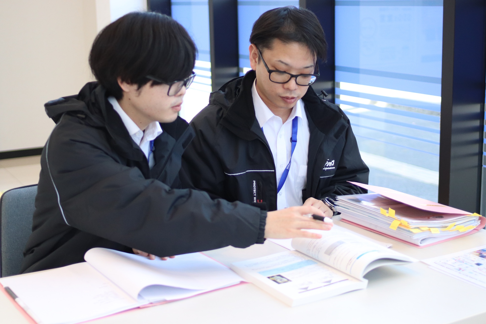 学び合い、成長し続ける仲間と、職場の環境があります